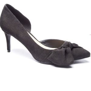 OLGA D'ORSAY PUMP size 8.5 gently used
